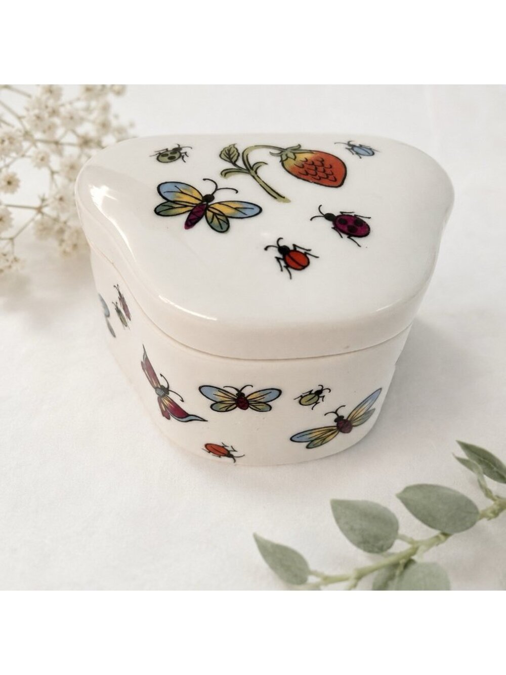 Vintage Trina Porcelain Strawberry Butterfly Bugs Jewelry Trinket Box Cottage
